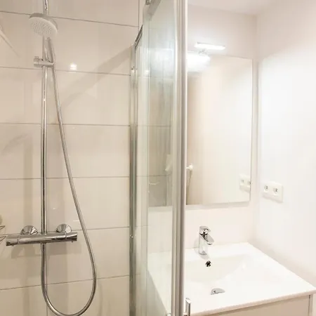 아파트 Chez Anne Sophie Historic Center Full Comfort *